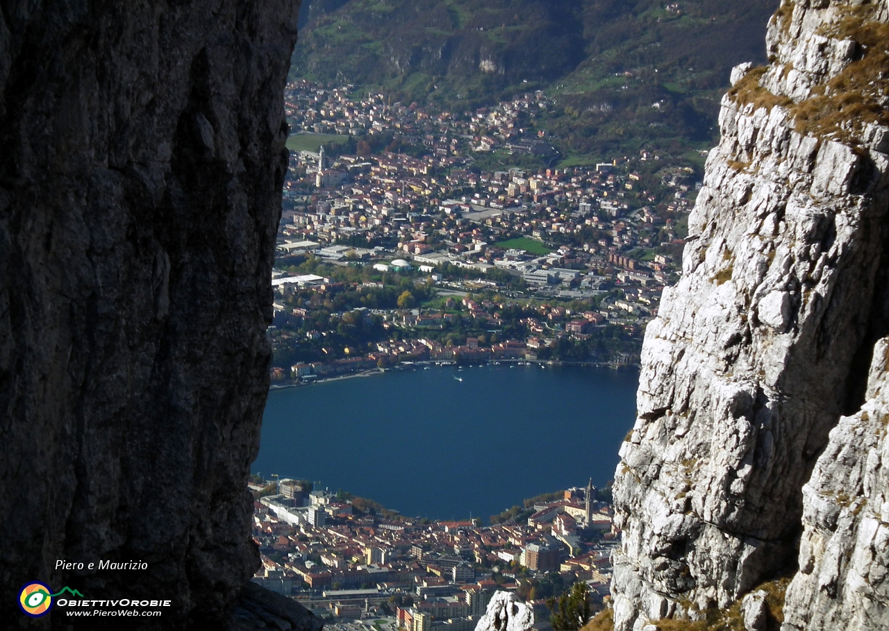 39 Zoom su Lecco, il lago, Valmadrera....JPG